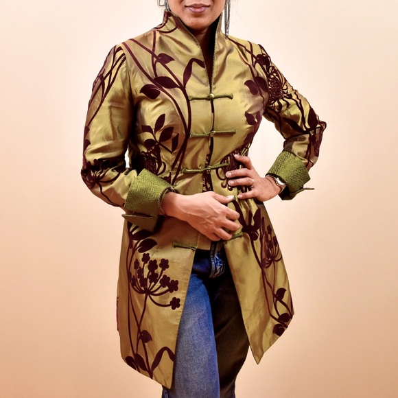 🌟HOST PICK🌟 Gorgeous Long Ochi Jacket - Picture 3 of 4